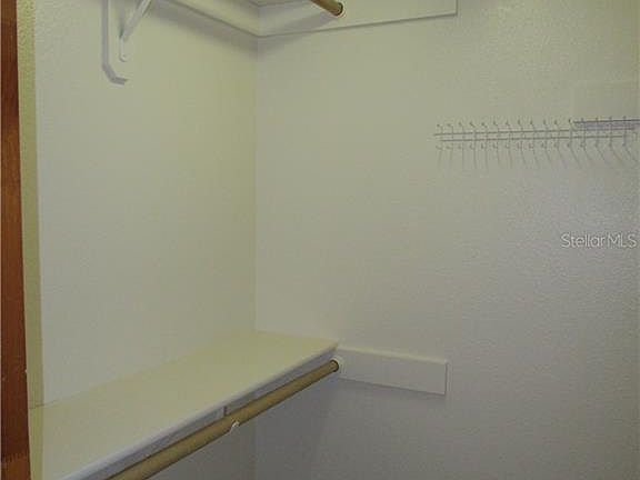 5th image of 2524 Davenport Cir