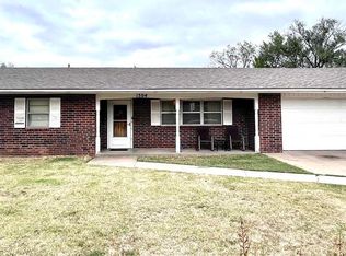 1304 S 12th St, Blackwell, OK 74631