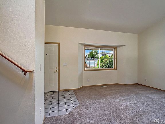 2nd image of 4515 95th St NE