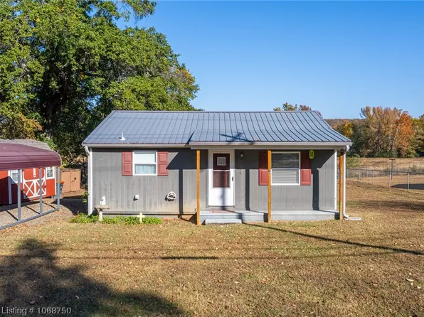 1400 Helberg Ln, Ozark, AR 72949