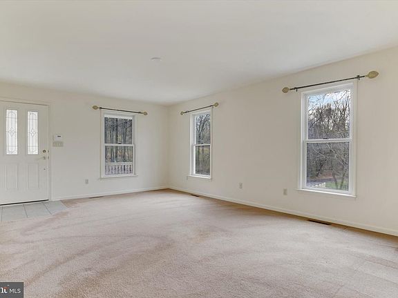 2nd image of 576 Kelker St