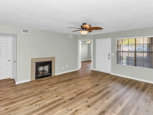 355 Lakepointe Dr Unit 102, Altamonte Springs, FL 32701