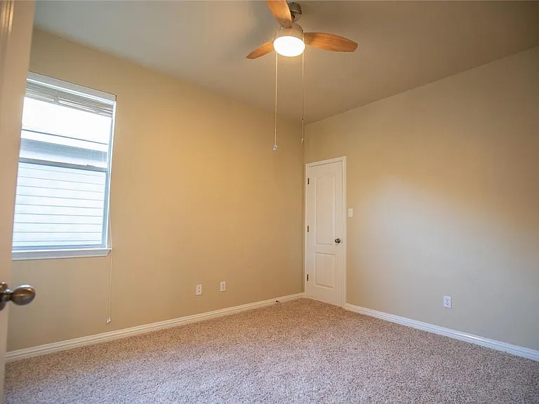 3806 Juniper Hills St — Photo 12