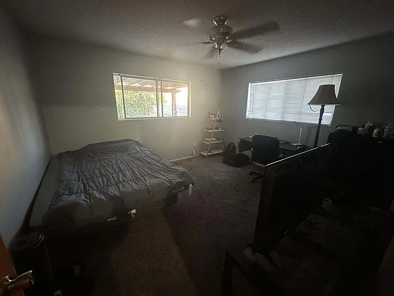 Seminole Dr — Photo 10