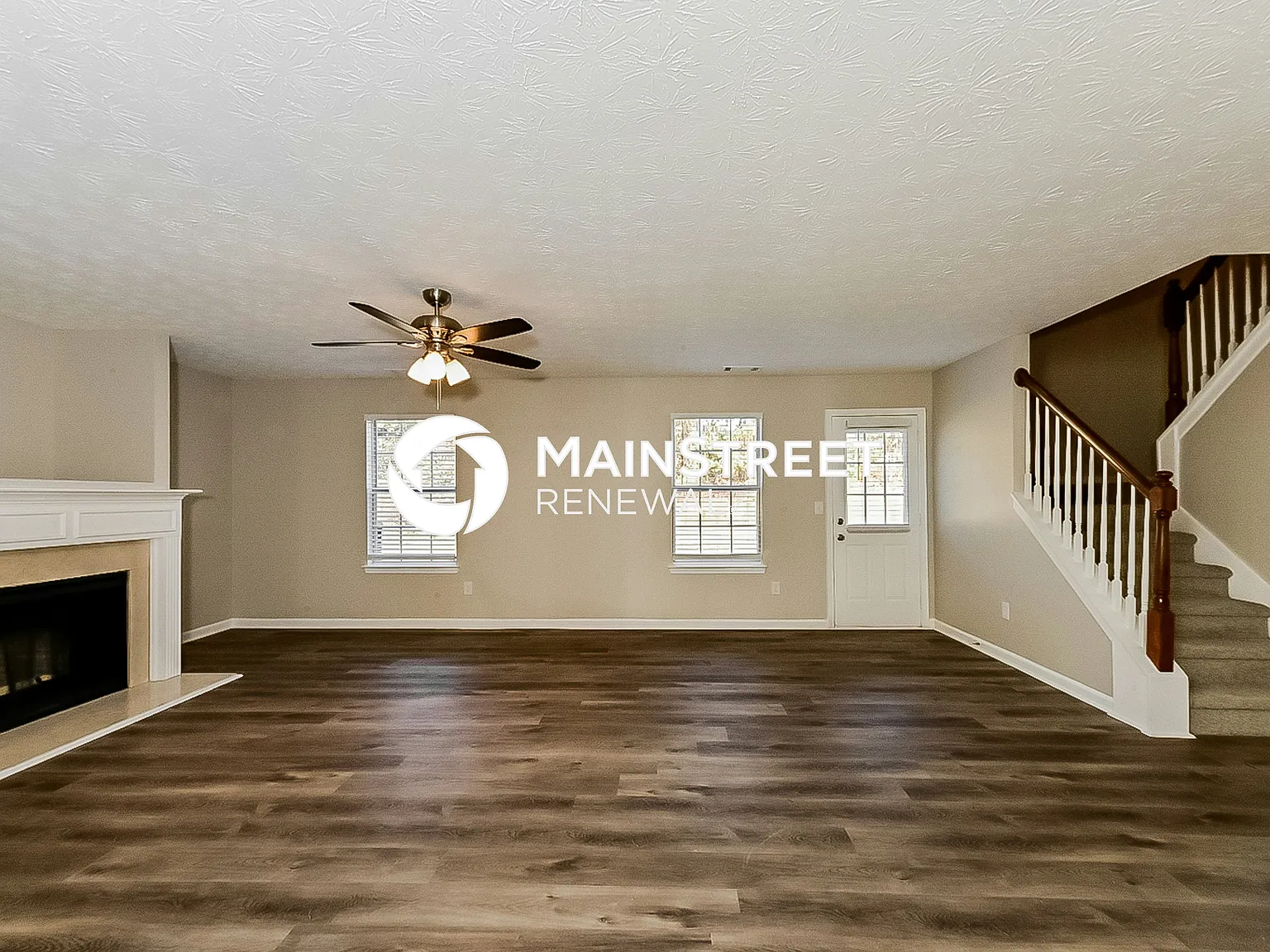 7507 Garnet Dr — Photo 2
