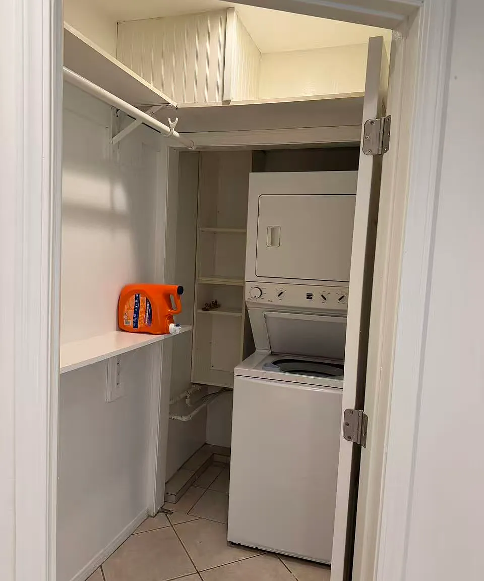 1 bed, $2,300 — Photo 2