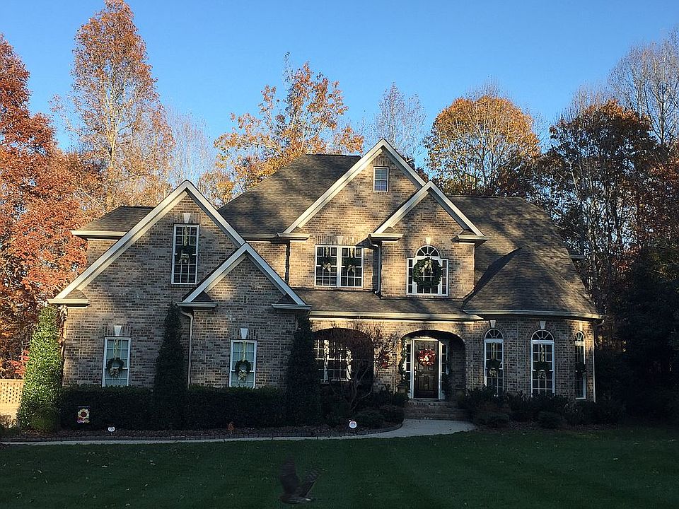 1st image of 820 Coolwater Ct