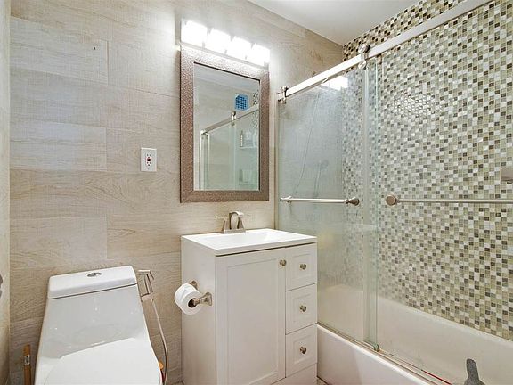 4th image of 6040 Blvd E APT 15H