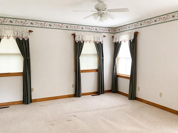 3rd image of 91 Boyd Road