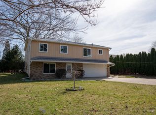 11659 Hayes Rd, Brooklyn, MI 49230