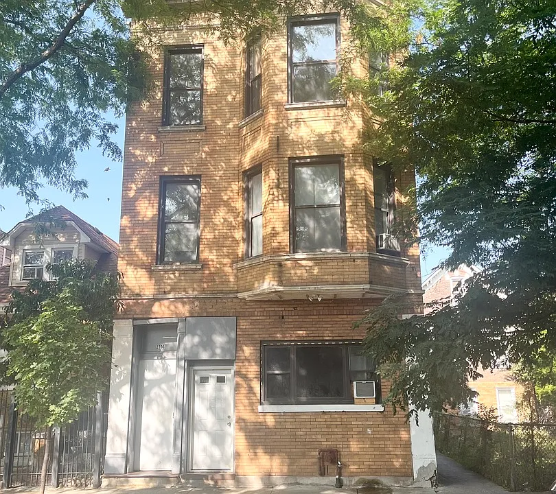 2706 S Saint Louis Ave #3R