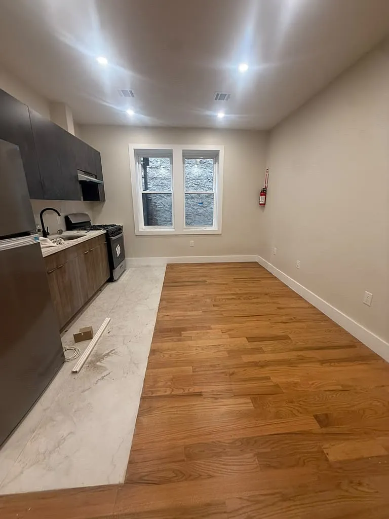 2 bed, $2,200 — Photo 1