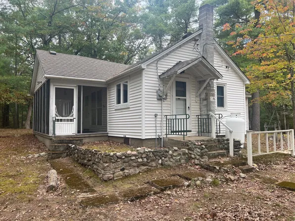 9289 S Lake Cecilia Dr, Baldwin, MI 49304