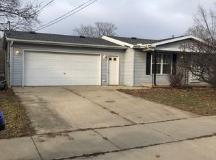 1001 W Jackson St, Bloomington, IL