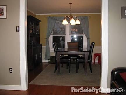 3rd image of 7 Oneida St