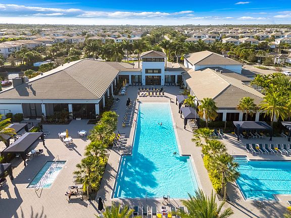 3rd image of 8281 Oceanus Drive