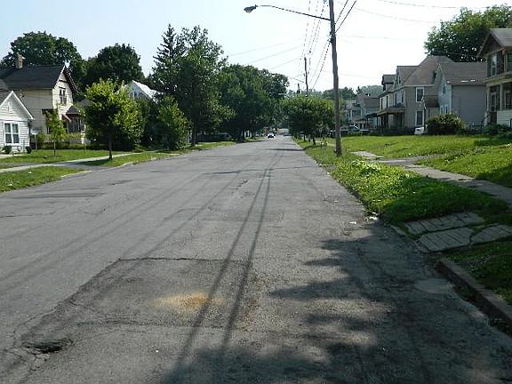 5th image of 183 W Lafayette Ave