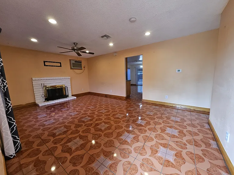 547 San Gabriel Ct — Photo 7