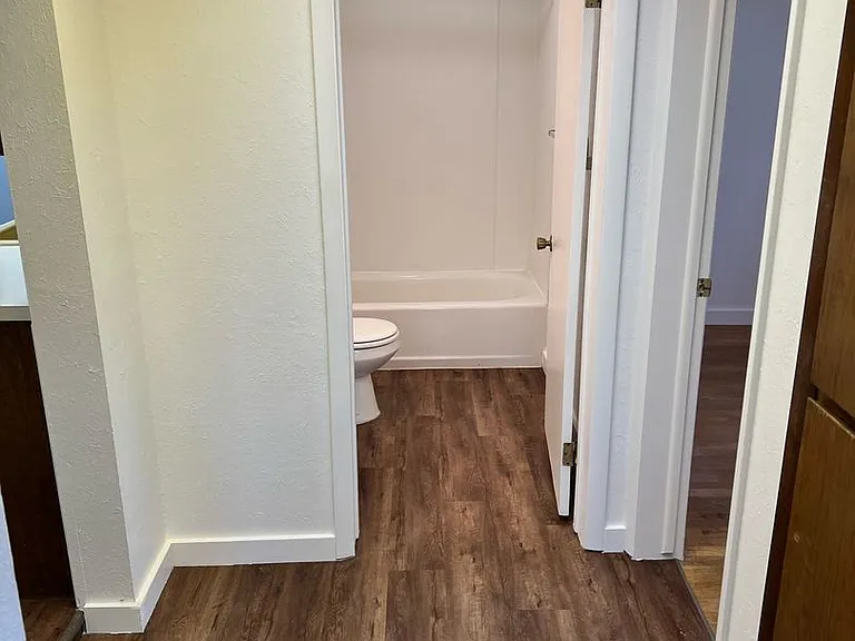 207 S Hayes Ave — Photo 8