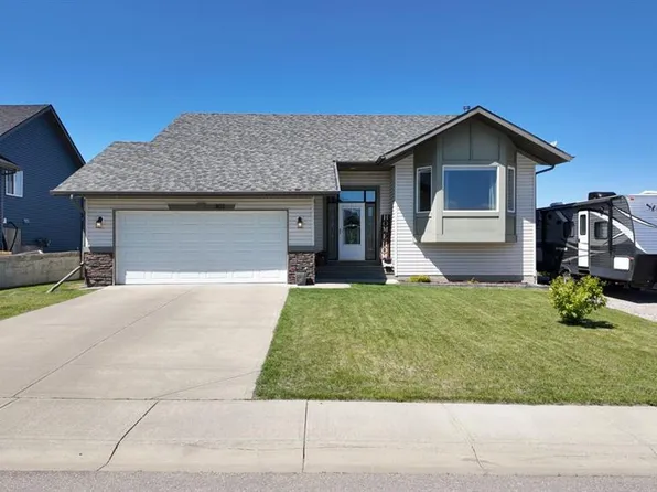 303 E Railway Point SE, Rocky View County, AB T0J 1X1