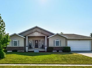 7632 Golf Meadows Dr SE, Caledonia, MI