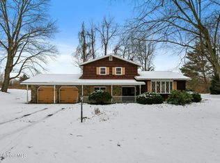 3 Bayberry Dr, Castleton, NY 12033