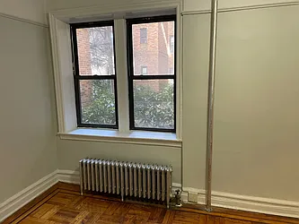 Rented by Chana Ofek, LREB