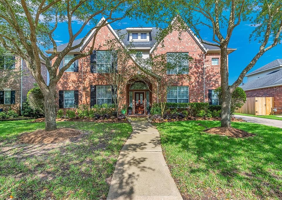 1st image of 519 Summer Trace Ln