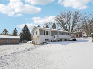 857 East Newark DRIVE, West Bend, WI 53090