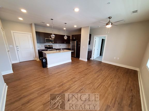 4th image of 1451 Sadler Dr #217