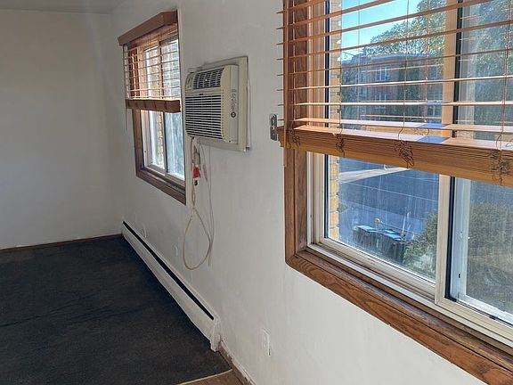 4th image of 35 33rd St W #204
