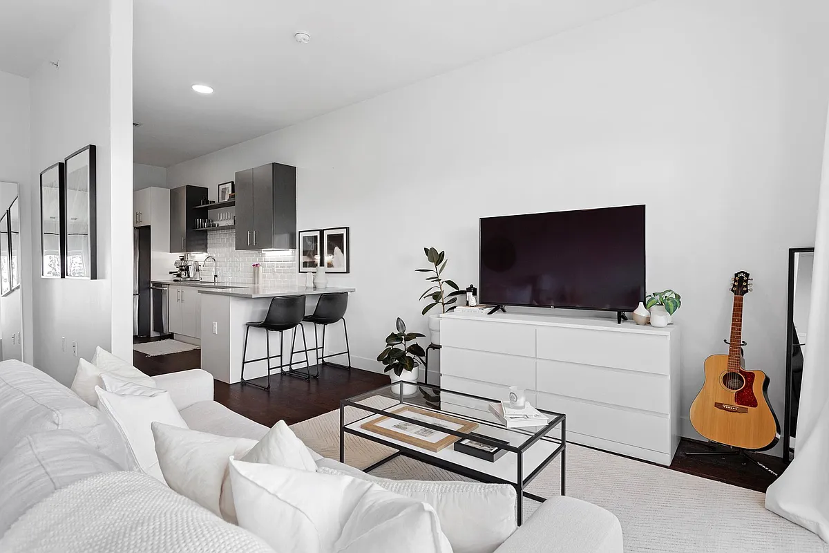 Building Photo - 2525 Arapahoe St #310