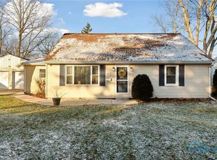 1021 Rochelle Rd, Toledo, OH 43615