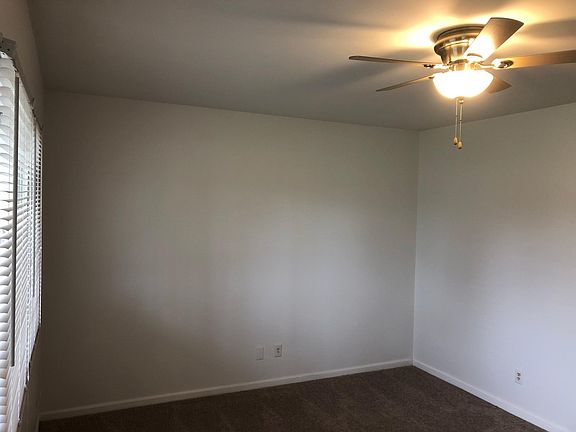 4th image of 418-424 S Poplar St