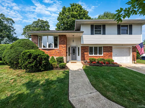 6 Keswick Drive, East Islip, NY 11730