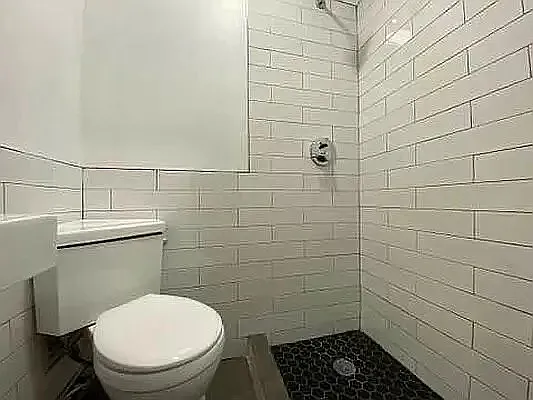 Rented by C2R Management LLC | media 10