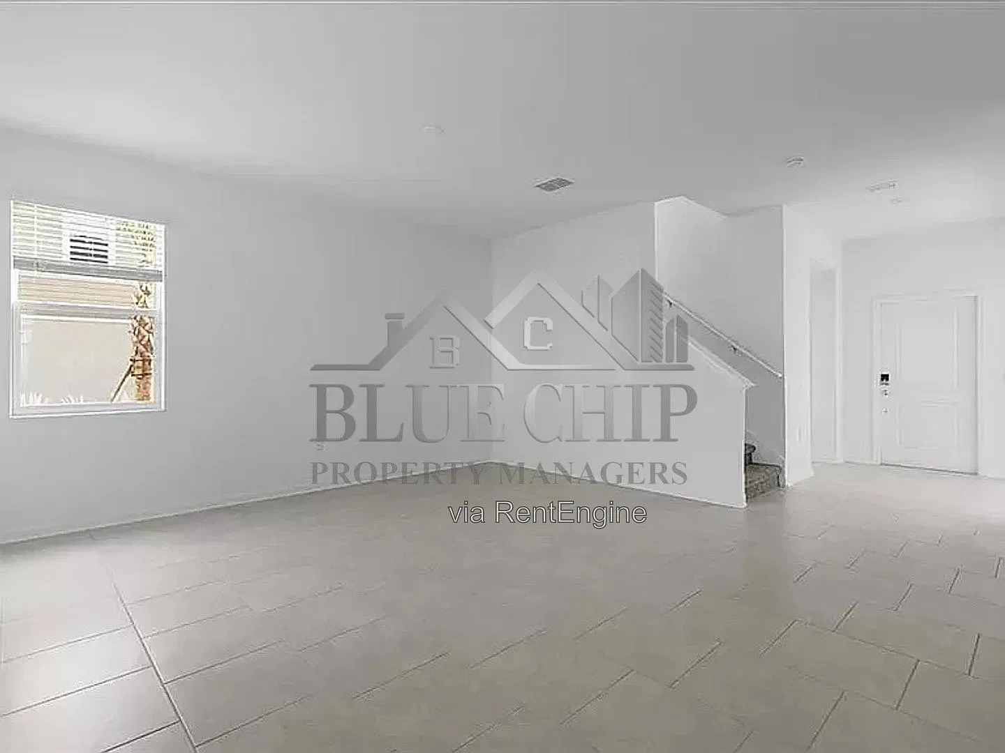 3 bed, 3.0 bath, 2052 sqft, $2,600 — Photo 4
