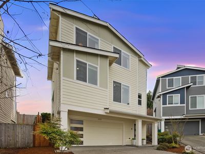 8215 S 118th Court, Seattle, WA, 98178