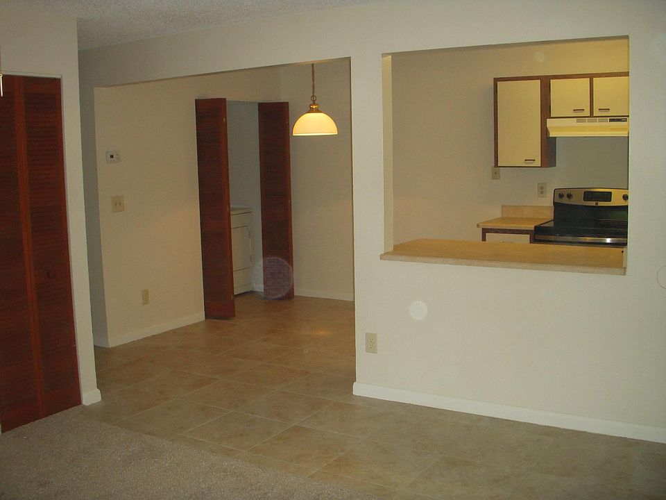 2nd image of 3960 Oak Trail Run APT 3103
