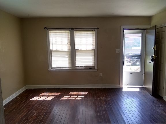 3rd image of 7010 Bales Ave