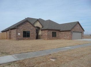 3525 Callaway Dr, Weatherford, OK 73096