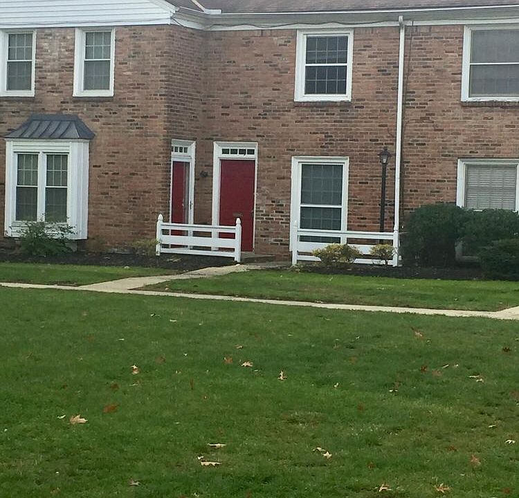1st image of 9 Trenton Sq #5