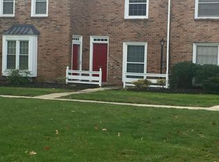 9 Trenton Sq #5, Cleveland, OH 44143