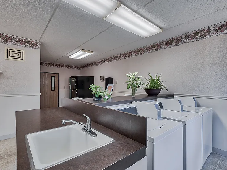 Freedom Place Apartments — Photo 17