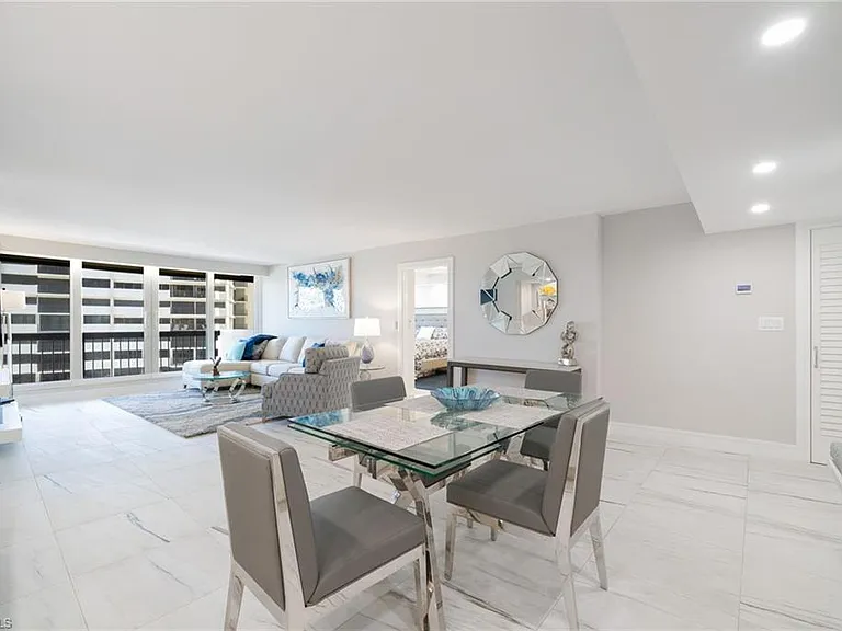 4001 Gulf Shore Blvd N #702 — Photo 12