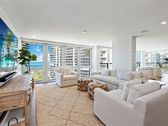 3rd image of 4031 Gulf Shore BLVD N #9B