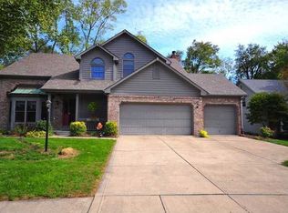 8841 Nora Woods Dr, Indianapolis, IN 46240
