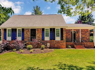 827 Branchwood Dr, Kernersville, NC 27284