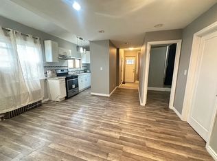 31 Burhans Ave, Yonkers, NY 10701
