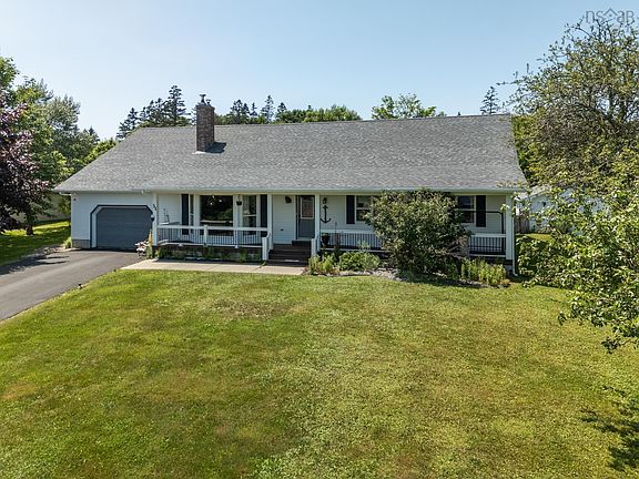 2nd image of 31 Maple Dr